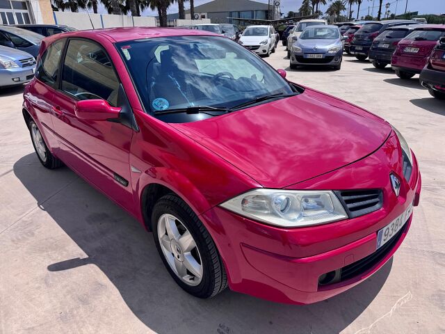 RENAULT MEGANE 1.4 AUTHENTIQUE SPANISH LHD IN SPAIN 75000 MILES SUPER 2006